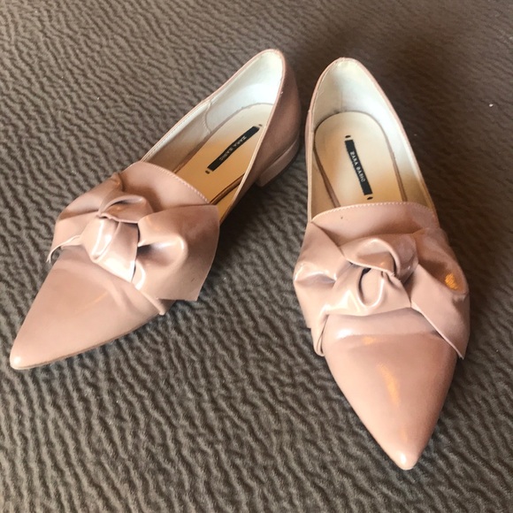 Zara Shoes - Zara nude flats bow pale leather chic smart oxford